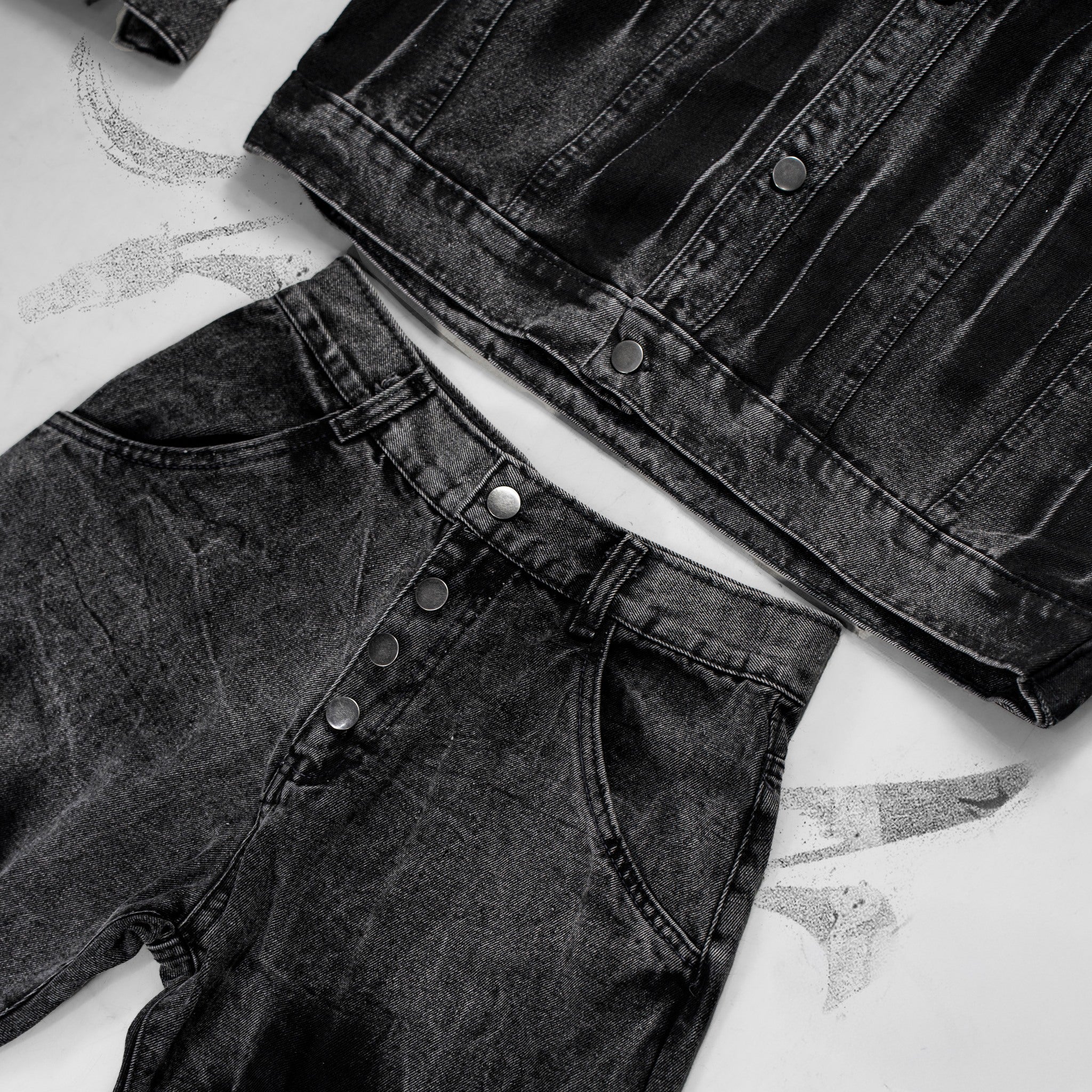 Black Growe Streetwear Set, All Black Denim Outfit, Chain Pants Look