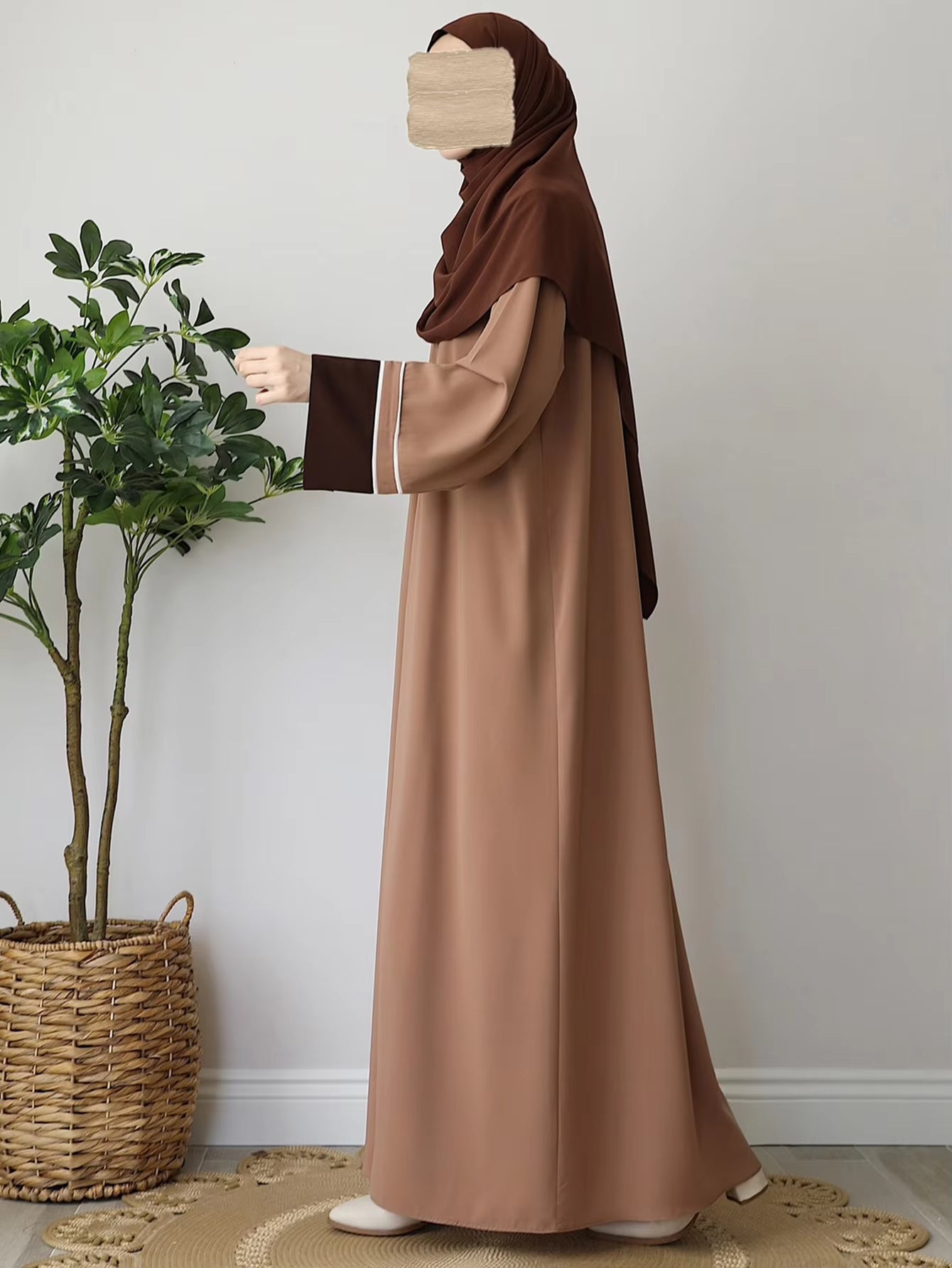 Elegant Patchwork Abaya Dress for Women – Long Sleeve Loose Fit Islamic Maxi Robe with Belt, Modest Middle Eastern Style