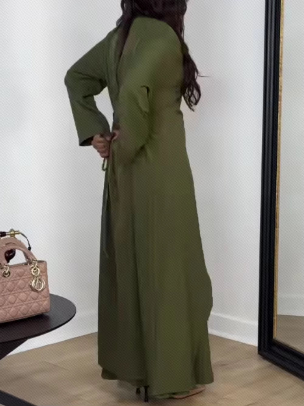 Elegant Green Abaya Set for Women – 2 Piece Satin Kaftan Dress, O Neck Button Front Modest Maxi Evening Gown