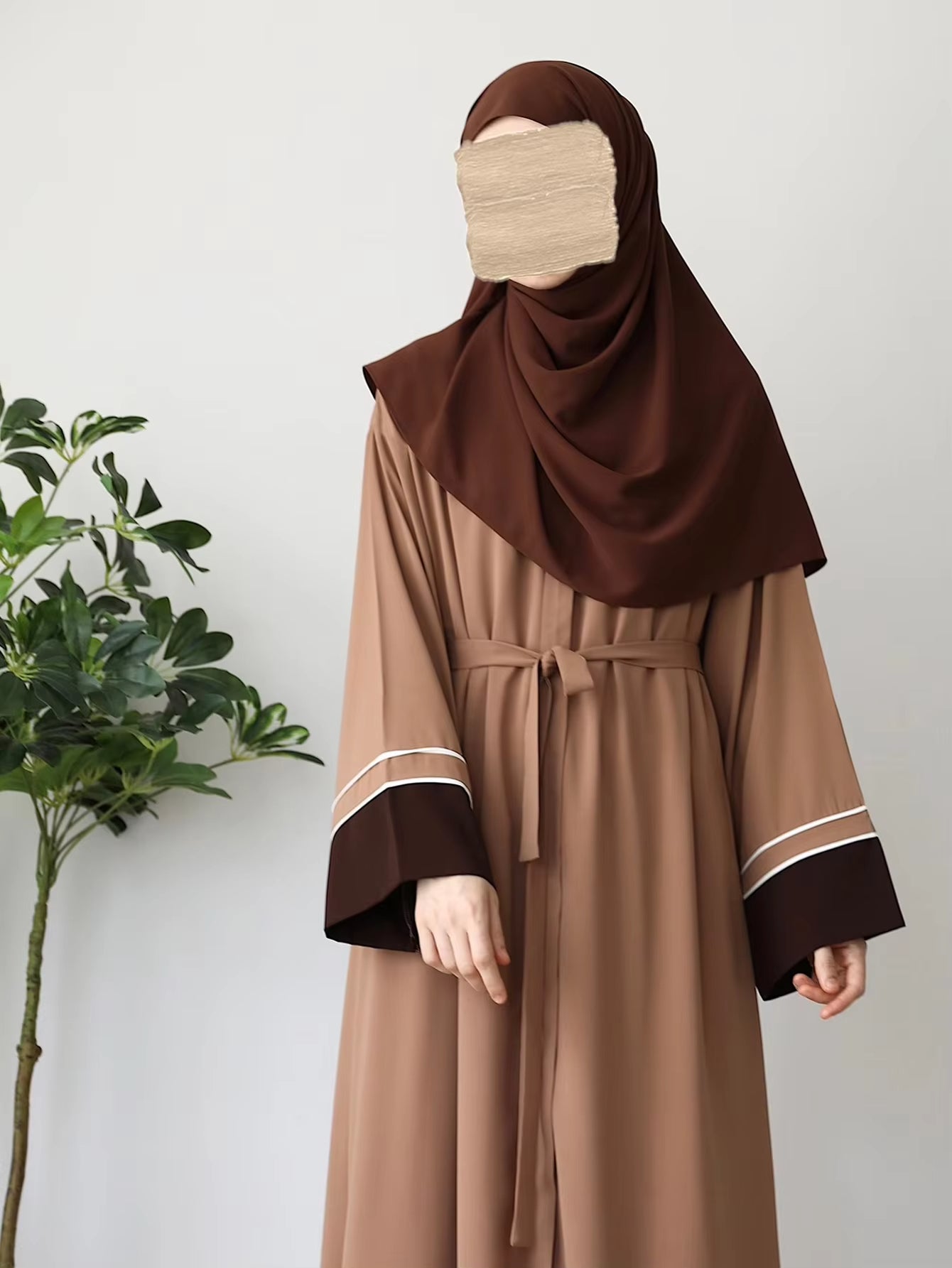 Elegant Patchwork Abaya Dress for Women – Long Sleeve Loose Fit Islamic Maxi Robe with Belt, Modest Middle Eastern Style